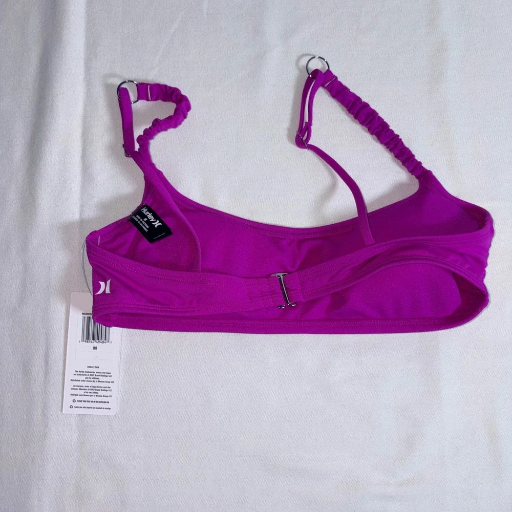 Hurley Bikini Top Size Medium Purple NEW Ruched Straps Scoop Neck Swim HURX30161